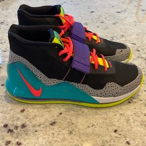 Air Force Max ‘Multi-Color’

Model- ar0974 005